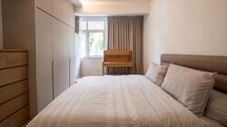 Sixth Avenue (D10), Terrace #612757341